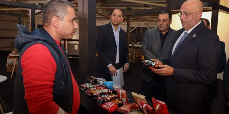 جهاز تنمية المشروعات يفتتح معرض ( Private Label Egypt ) للتصنيع لدي الغير
