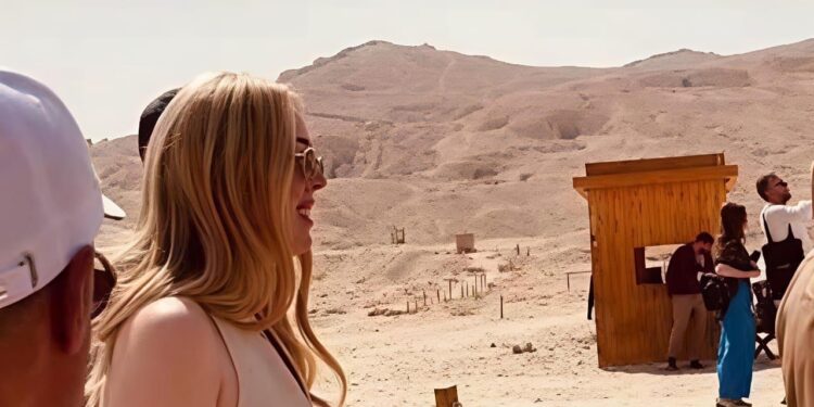 تيفاني ترامب تزور آثار الأقصر في جولة سياحية