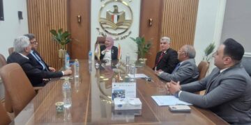 «تطوير التعليم بالوزراء» ونقابة البيطريين يبحثان المسارات الأكاديمية لجامعة الغذاء