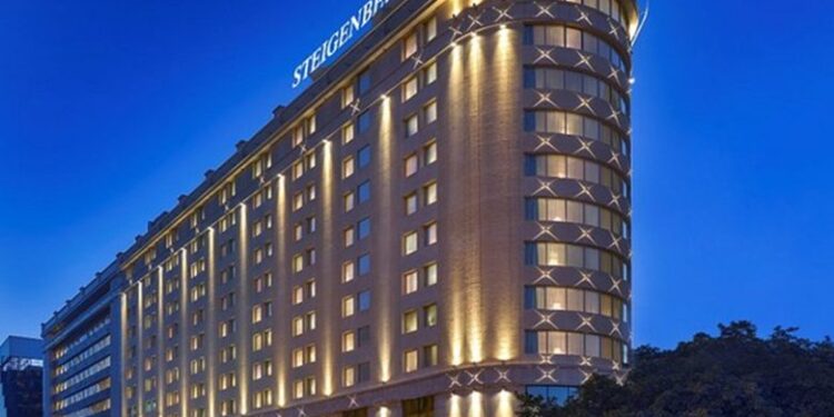 ماندارين أورينتال توقع مع «طلعت مصطفى» اتفاقية لإدارة فندقي وينتر بالاس وأولد كتراكت