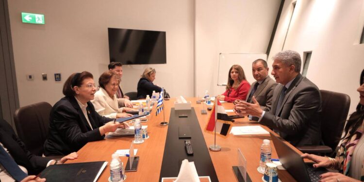 وزير السياحة يستقبل وزيرة ثقافة اليونان خلال زيارتها الرسمية الحالية إلى مصر