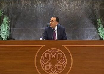 رئيس الوزراء يستعرض تقرير الموقف التنفيذي لمبادرة الرئيس لإنهاء قوائم انتظار العمليات