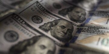 أسعار الدولار في مصر اليوم الأحد