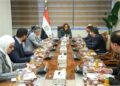 وزيرة التنمية المحلية والبيئة تعقد اجتماعاً مع عدد من قيادات الوزارة لمتابعة بعض الملفات
