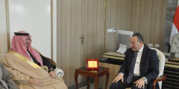 وزير التعليم العالي يبحث مع الأمير عبدالعزيز بن طلال سبل تعزيز التعاون بين الجامعات المصرية والجامعة العربية