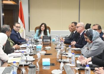 وزيرة الإسكان تلتقي مسئولي شركة توريك لمتابعة موقف المبيعات وتسويق مشروعات المدن الجديدة
