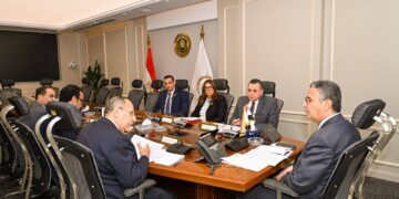 وزير التموين يعقد اجتماعًا موسعًا لمتابعة الموقف التنفيذي لصرف المنحة الإضافية وضمان انتظامها دون معوقات