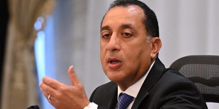 رئيس الوزراء يصدر قرار بتوسيع قاعدة الأنشطة الصناعية المستفيدة من حوافز الاستثمار