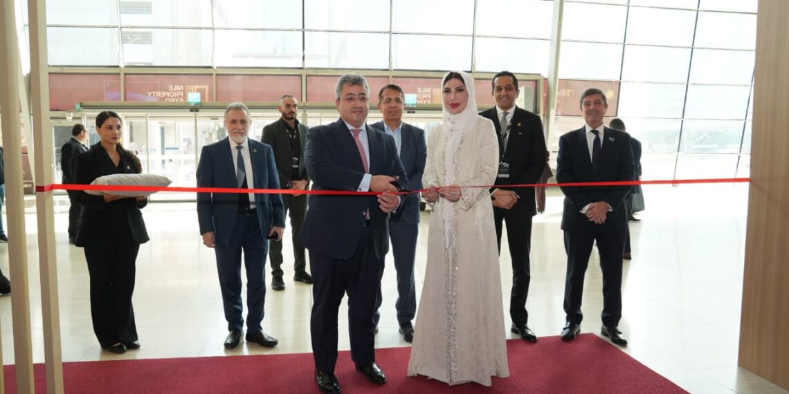 سفير مصر فى الدوحة يفتتح النسخة الـ 19 من معرض عقارات النيل