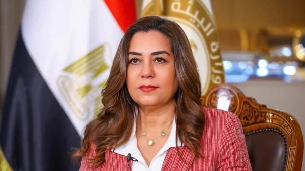 وزيرة التنمية المحلية والبيئة تعلن مواعيد المحال التجارية خلال شهر رمضان المبارك وعيد الفطر