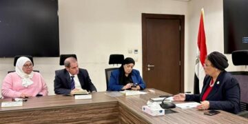 نائب وزير الصحة تعقد اجتماعًا لمتابعة مؤشرات المواليد وتطوير خدمات الرعاية الصحية الأولية