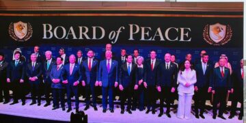 رئيس الوزراء يشارك في الاجتماع الأول لـ”مجلس السلام” بواشنطن