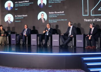 وزير الاتصالات وتكنولوجيا المعلومات: هدفنا تقديم الخدمات الحكومية الرقمية بشكل ميسر للمواطنين