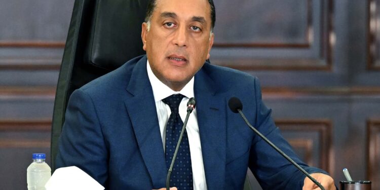 رئيس الوزراء: 3 مليارات جنيه لدعم العلاج وقوائم الانتظار والتأمين الصحي