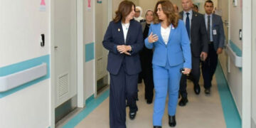 وزيرة التنمية تتفقد مؤسسة “بهية” للكشف المبكر وعلاج سرطان الثدي بالشيخ زايد ..وتوزع هدايا عينية على محاربات السرطان