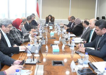 وزيرة الإسكان تتابع موقف تنفيذ المبادرة الرئاسية “حياة كريمة”