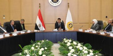 وزير الصناعة يترأس مجلس إدارة مركز تحديث الصناعة لإطلاق مرحلة جديدة ترتكز على الابتكار والاستدامة