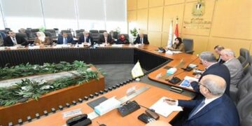 وزيرة الإسكان تترأس الاجتماع الدوري للجنة المرافق لمتابعة منظومة العمل بقطاعات مياه الشرب والصرف الصحي