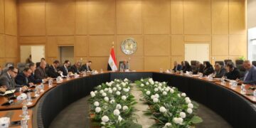 وزير الكهرباء: رفع الاستعداد وضبط استهلاك الوقود لضمان استمرارية التغذية الكهربائية