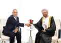 وزير الخارجية يبحث مع نظيره العُماني تطورات التصعيد العسكري ويؤكد تضامن مصر مع دول الخليج