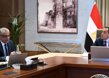 رئيس الوزراء يتابع مع وزير الإنتاج الحربي ملفات عمل الوزارة والرؤية المستهدف