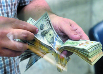 أسعار الدولار في مصر اليوم الأحد