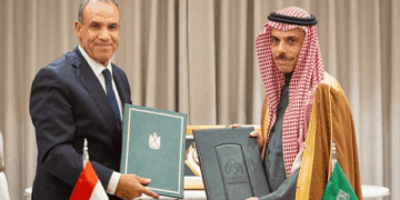 مصر والسعودية توقعان اتفاقية للإعفاء المتبادل من تأشيرات الإقامة القصيرة لحاملي الجوازات الدبلوماسية والخاصة