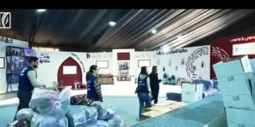 بالفيديو.. موظفو بنك الإمارات دبي الوطني يتطوعون لتجهيز كراتين رمضان لدعم الأسر الأكثر احتياجًا
