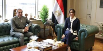 وزيرة الثقافة تبحث مع رئيس شركة العاصمة الإدارية تعزيز التعاون الثقافي والفني بالعاصمة الجديدة