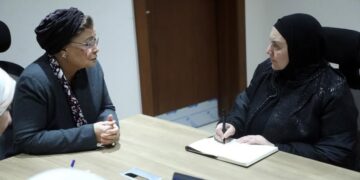 نائب وزير الصحة تبحث مع مساعد وزير الأوقاف تعزيز التعاون لدمج الرسائل السكانية والصحية في الخطاب الديني