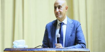 وزير التعليم يوجه باستكمال اليوم الدراسي للطلاب المتواجدين بالمدارس في القاهرة والجيزة والقليوبية