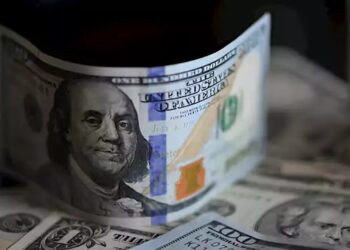 قفزة كبيرة في أسعار الدولار بختام تعاملات اليوم الإثنين