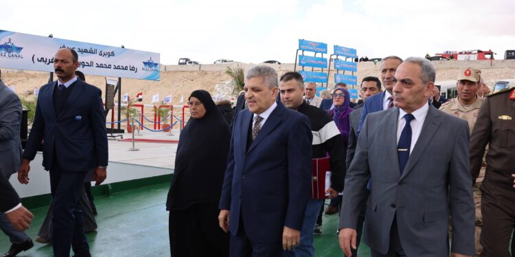 اكتمال المحور الرابع بمنطقة القطاع الأوسط للمجرى الملاحي للقناة بالإسماعيلية