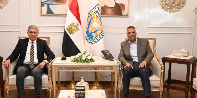 وزير السياحة والآثار يلتقي بمحافظ جنوب سيناء لبحث سبل تعزيز التعاون لدعم القطاع السياحي