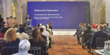 محمد فريد يشارك في مؤتمر تمويل المناخ لدعم الاستثمارات الخضراء وتعزيز تنافسية الصادرات المصرية