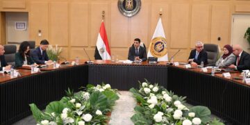 وزير الصناعة يبحث مع مجموعة “باوو” الصينية للحديد والصلب فرص تعزيز التعاون الصناعي والاستثماري