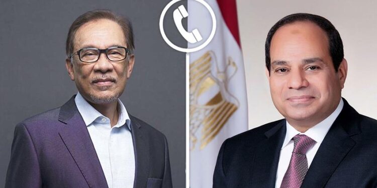 الرئيس السيسي يتلقى اتصالًا هاتفيًا من رئيس وزراء ماليزيا