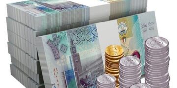 سعر الدينار الكويتي اليوم الإثنين في مصر