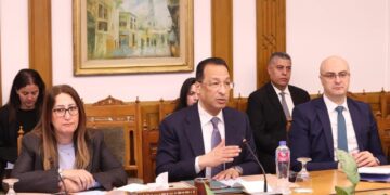 الخارجية والاتصالات يبحثان التعاون في مجال التحول الرقمي وتطوير الخدمات القنصلية