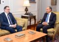 وزير الخارجية يستقبل رئيس الجهاز المركزي للتنظيم والإدارة