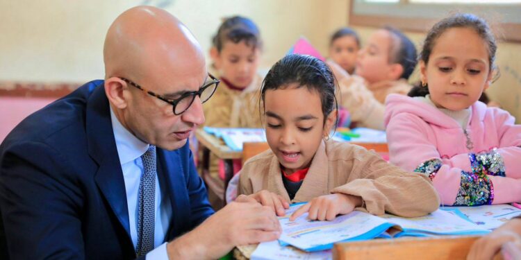 جولة مفاجئة لوزير التربية والتعليم بالغربية لمتابعة انتظام الدراسة وحضور الطلاب