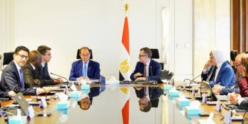وزيرا التخطيط والمالية يبحثان مع البنك الدولي والأفريقي آليات تمويل البنية التحتية في مصر