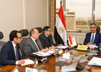 وزير التموين يعقد اجتماعًا موسعًا لمتابعة الاحتياطي الاستراتيجي من السلع والاطمئنان على توافرها بالأسواق