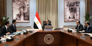 رئيس الوزراء يلتقي وزير الشباب والرياضة لاستعراض محاور العمل المستقبلية للوزارة