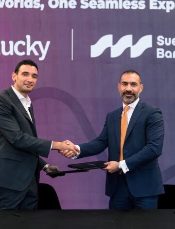 بنك قناة السويس يوقع شراكة استراتيجية مع “لاكي” لتعزيز الخدمات المالية الرقمية