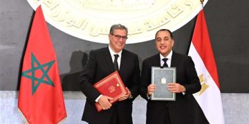 رئيسا حكومة مصر والمغرب يشهدان توقيع عددٍ من الوثائق لدعم وتعزيز العلاقات الثنائية بين البلدين