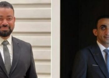 أحمد زغلول نائب رئيس مجلس إدارة المجموعة ومحمود فرحات مدير المصنع