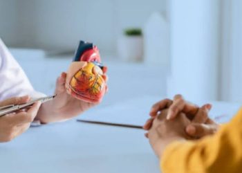 من هم الأكثر عرضة للإصابة بأمراض القلب؟.. طرق الوقاية