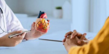 من هم الأكثر عرضة للإصابة بأمراض القلب؟.. طرق الوقاية