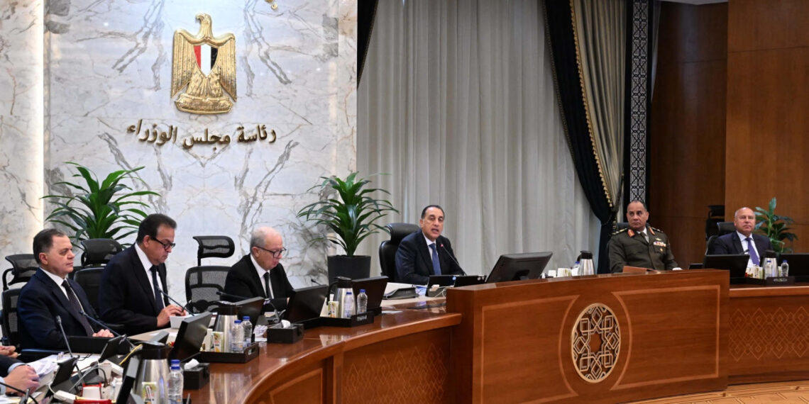 رئيس الوزراء يترأس الاجتماع الأسبوعي للحكومة